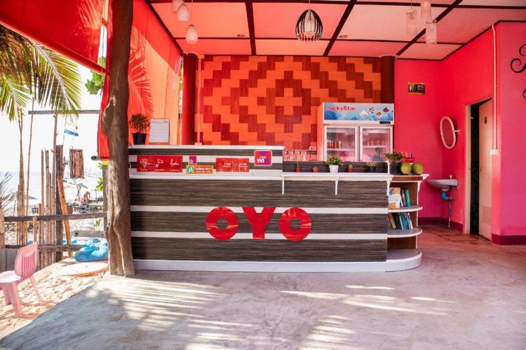 Oyo 797 Pink House Bungalow Ко-Ланта Экстерьер фото