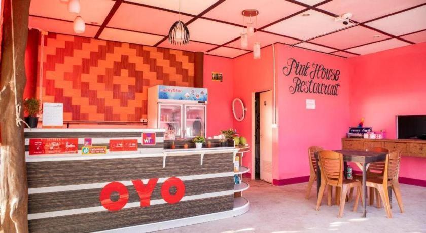 Oyo 797 Pink House Bungalow Ко-Ланта Экстерьер фото
