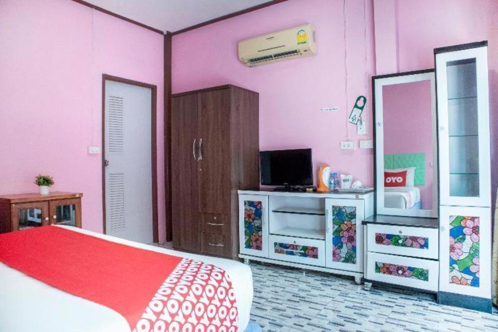 Oyo 797 Pink House Bungalow Ко-Ланта Экстерьер фото