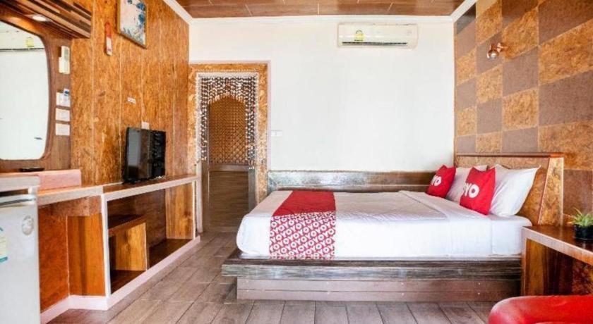 Oyo 797 Pink House Bungalow Ко-Ланта Экстерьер фото