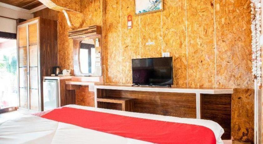 Oyo 797 Pink House Bungalow Ко-Ланта Экстерьер фото