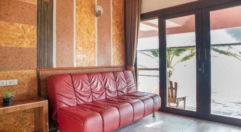 Oyo 797 Pink House Bungalow Ко-Ланта Экстерьер фото